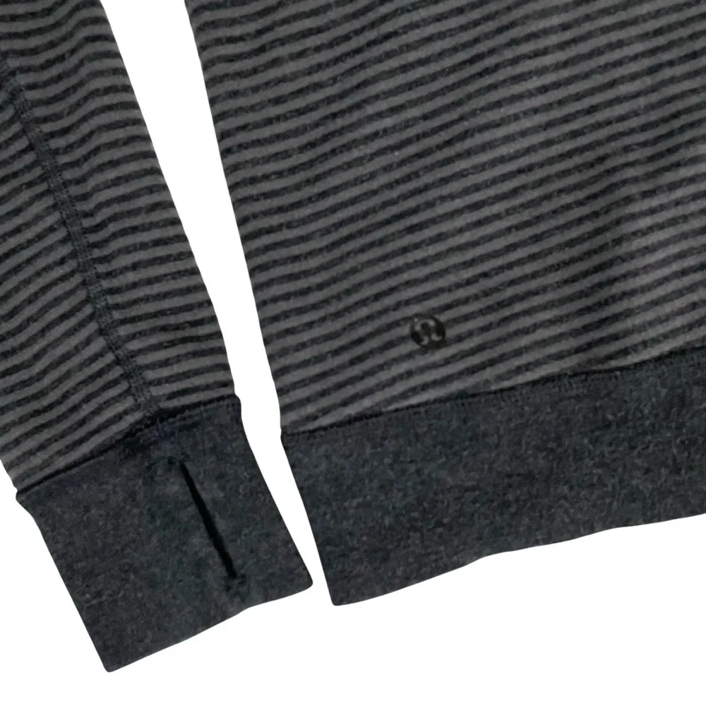 lululemon In A Cinch Long Sleeve Tee Reversible Pullover‎ Gray Stripes